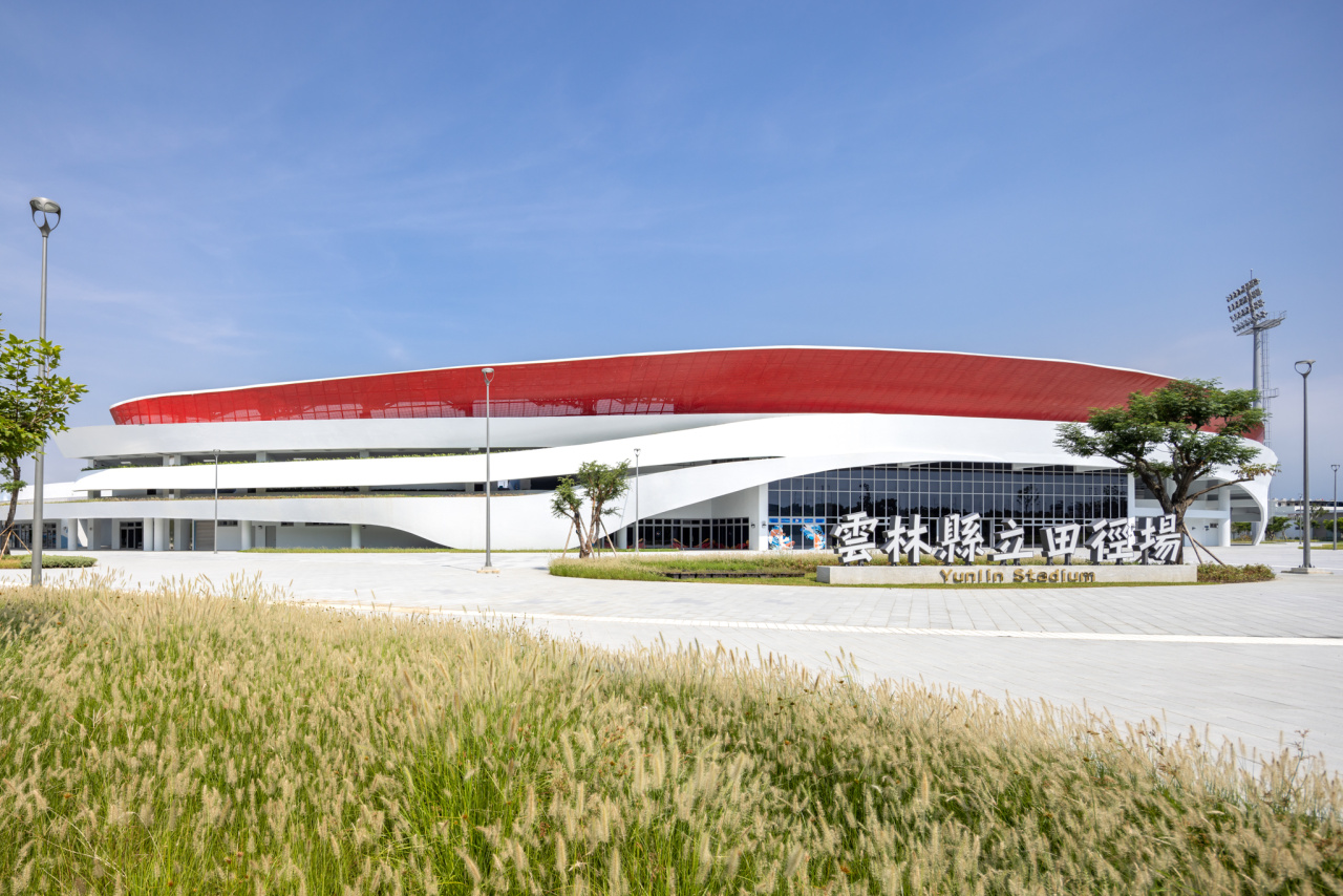 虎尾高鐵運動園區(田徑場及暖身場)